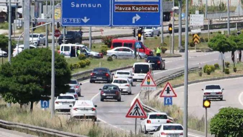 Ankara-Samsun Karayolu'nda bayram tatili dönüş yoğunluğu