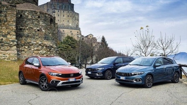 Fiat'tan şoke eden karar: Türkiye'nin en ucuz otomobili Fiat Egea'nın fiyatları güncellendi! O versiyon 689 bin TL'den satışta!