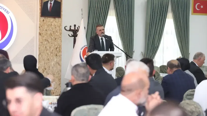  Sincan Belediye Başkanı Ercan Kültür Evi'nde muhtarları ağırladı