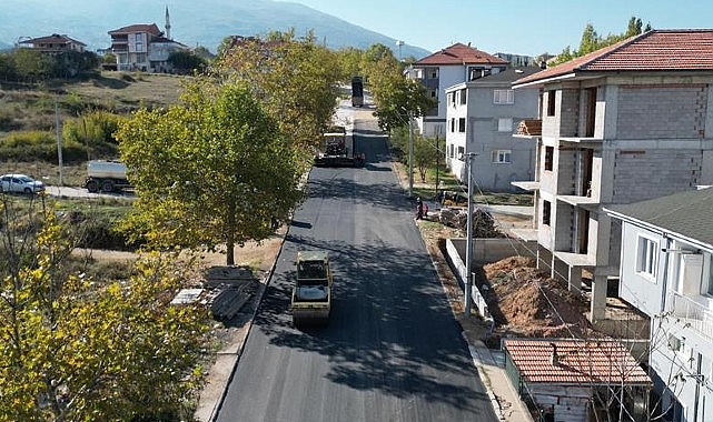  Asfalt Çalışmaları Yeniceköy Mahallesinde Devam Ediyor