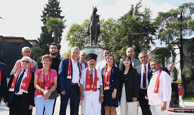  Atatürk'ün Cumhurbaşkanı olarak Bursa'ya gelişinin 100. yılı törenle kutlandı