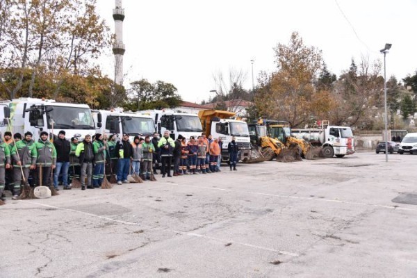  Mamak'ta, Çöp Taksiler, Temizlik Araçları Görev Başında!