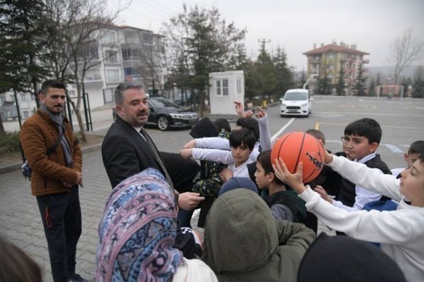  Pursaklar Belediye Başkanı Ertuğrul Çetin; ‘‘Önceliğimiz Geleceğimiz Olan Çocuklarımız’’