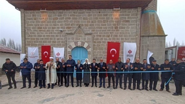 Başkentteki 118 yıllık Camii, Cuma Namazıyla ibadete açıldı!