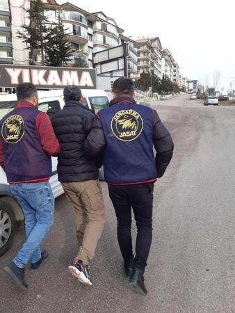  Ankara'da kasten öldürme suçundan aranan İki firari yakalandı!