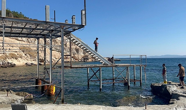  Ayıbalığı Koyu'ndaki izinsiz iskelenin sökümü başladı