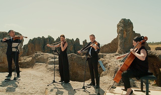 Borusan'ın 80 yıllık hikayesi Borusan Quartet ile binlerce yıllık Avdalaz Kalesi'nde yankılanıyor