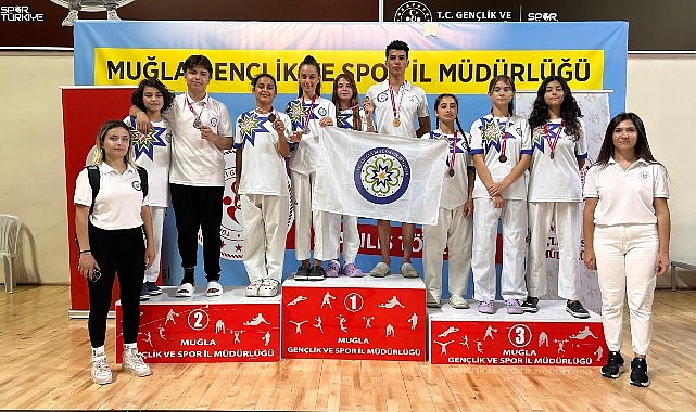  Büyükşehir Belediyesi Sporcularından Taekwondo Şampiyonaları'nda Büyük Başarı