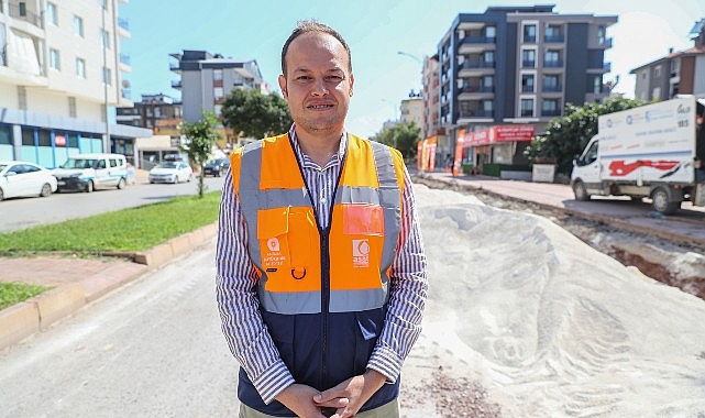  Döşemealtı Yeniköy'de eskiyen içme suyu hattı yenileniyor