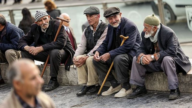  Emeklilerin Zam Farkının Yatacağı Tarih Belli Oldu!