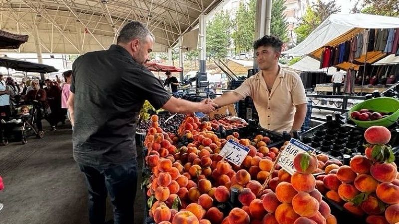 Ertuğrul Başkan'dan Pazar Ziyareti