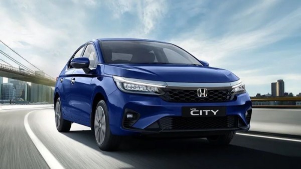 Fiat ve Honda'ya Resti Çekti! Büyük ucuzluk yarışını başlattı! Egea ve City modelleri için fiyatları yeniden güncelledi!