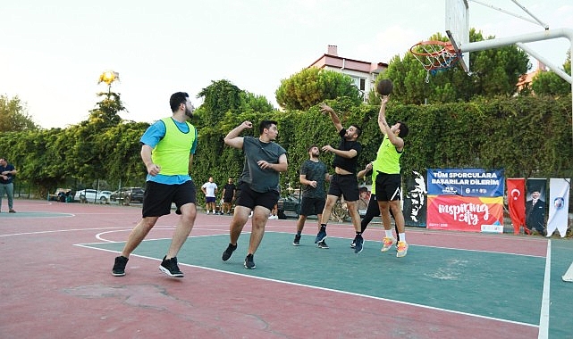  Genç sporcular Zafer Turnuvası'nda bu kez basketbol için yarıştı