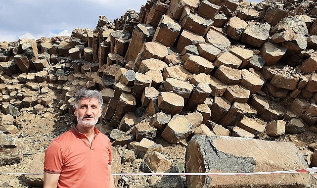  Harran Üniversitesi Öğretim Üyesinin Girişimleriyle Siverek'te Keşfedilen Bazalt Sütunları Koruma Altına Alındı