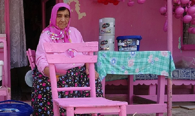  Isparta'nın 'Barbie Teyzesi' Sakine Akkul'un çağrısı Filli Boya tarafından karşılık buldu