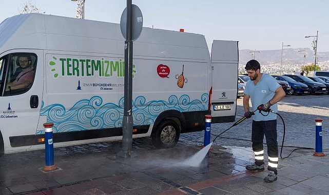 İzmir'de çöpün yolculuğu 2 günde “bir dünya turu