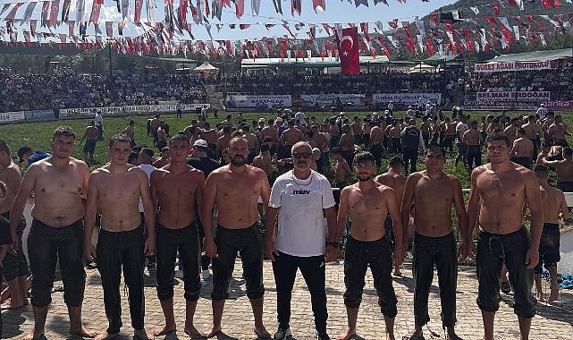  Kahramankazan Belediyespor'un yetenekli güreşçisi Ümit Nusret Terzi, geleneksel 2. Gazi Paşa'yı Anma Yağlı Pehlivan Güreşleri'nde önemli bir başarıya imza attı