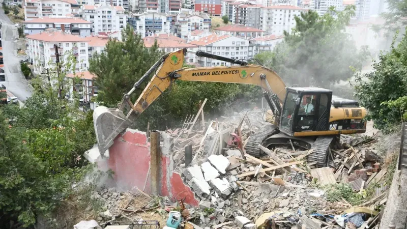 Mamak'ta Kaçak Yapılar Tek Tek Yıkılıyor!