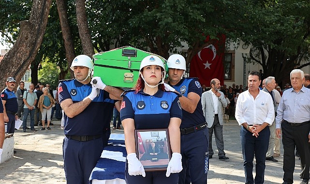  Muğla Büyükşehir Belediyesi Zabıta Daire Başkanlığı görevinde iken vefat eden Şevket Gülen için Büyükşehir Belediyesi Hizmet binasında tören düzenlendi.