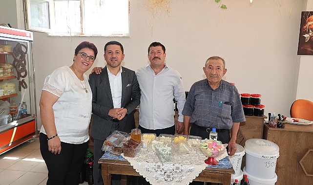  Nevşehir Belediye Başkanı Rasim Arı, 15 Temmuz Mahallesi ve Güzelyurt Mahallesi'nde işyeri açılışlarına katıldı.