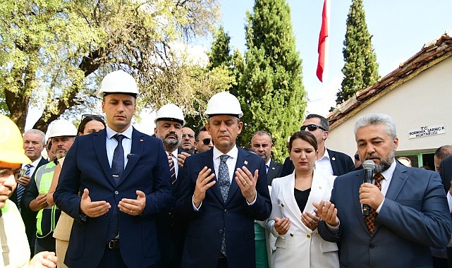 Özgür Özel'in Bornova mesaisi Cami açılışıyla başladı