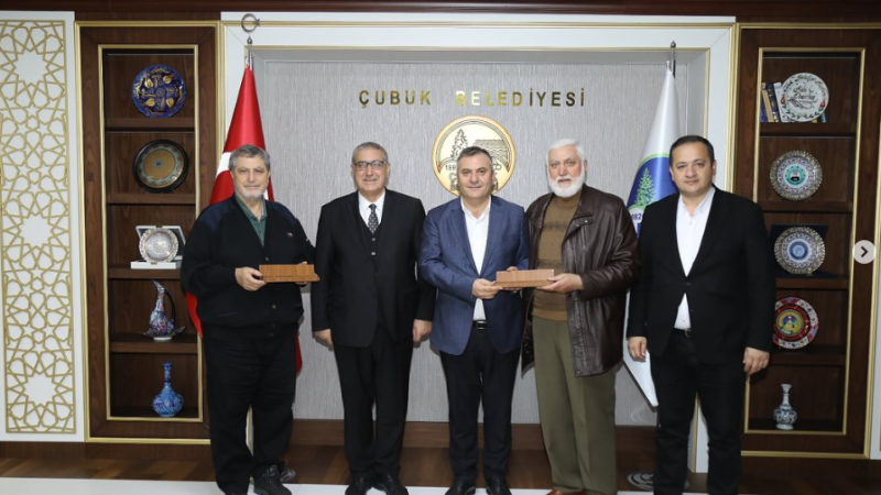  Çubuk Belediye Başkanı Baki Demirbaş'a Pazarcık Belediye Başkanı İbrahim Yılmazcan'dan teşekkür ziyareti